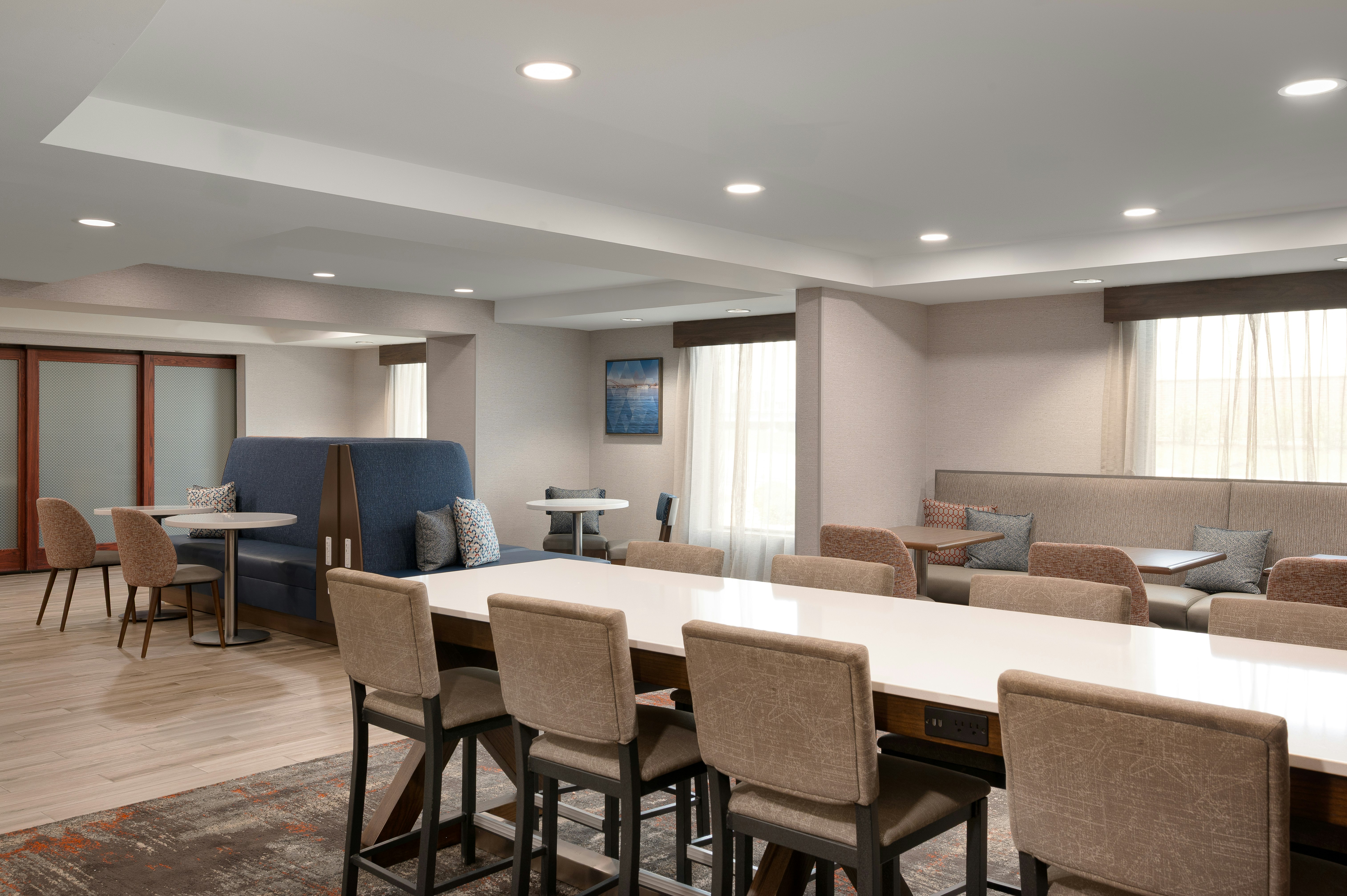 Hampton Inn Dubuque 11/16