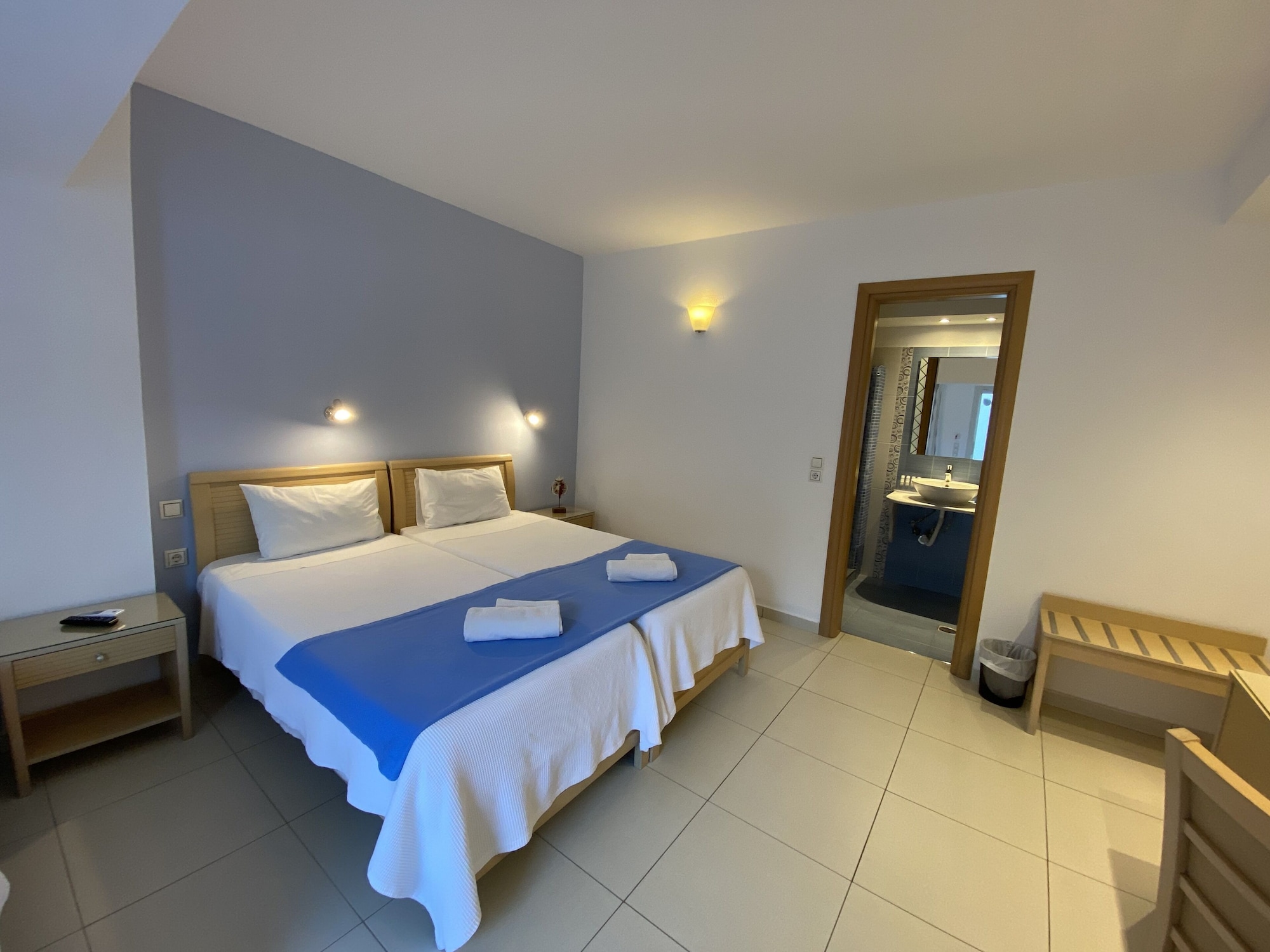 STANDARD, TWIN BEDS, GROUND FLOOR