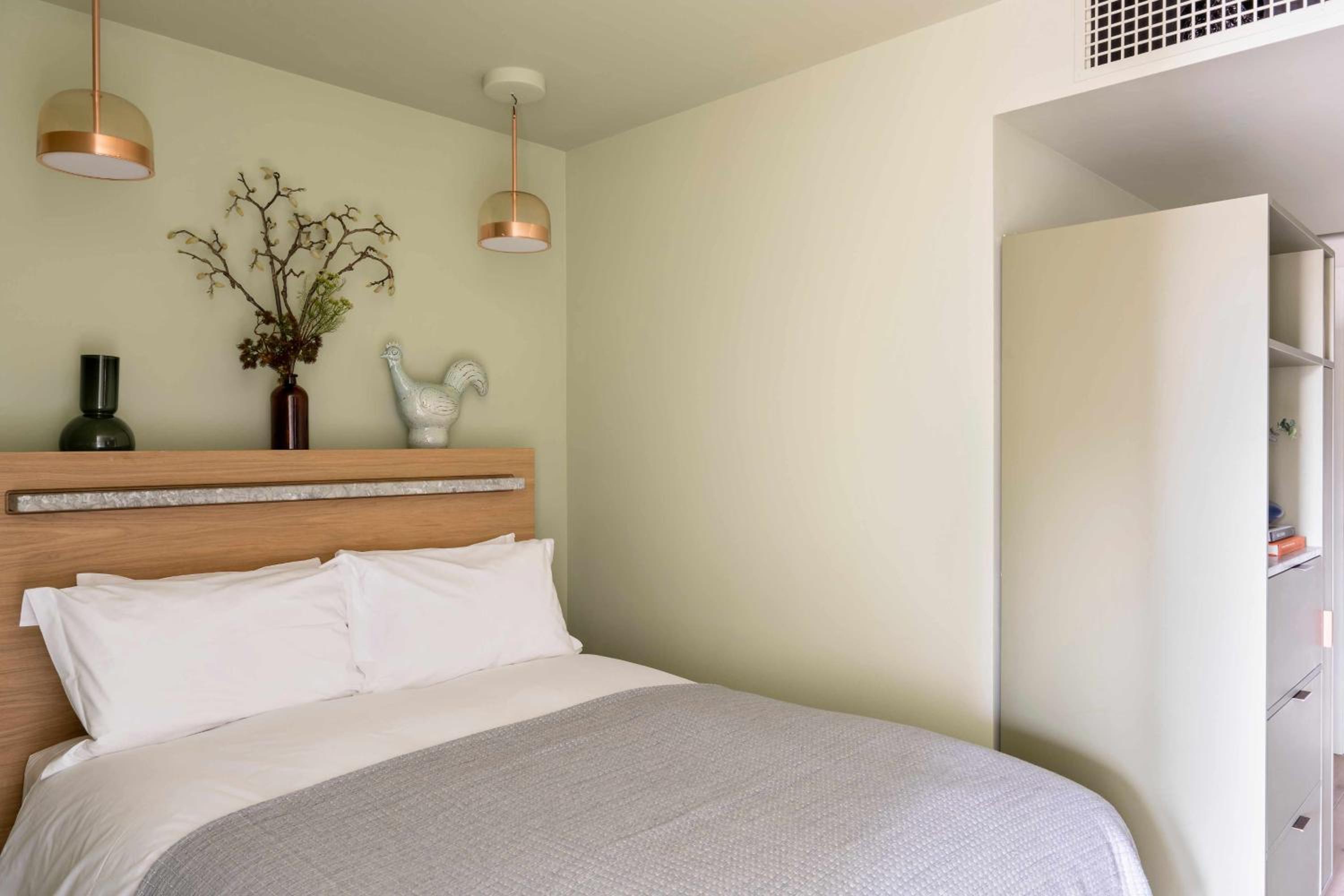 1 Bedroom, Open Plan, Suite, Queen Bed