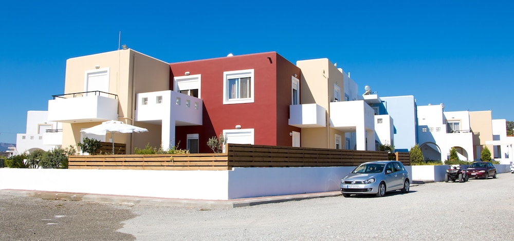 Gennadi Gardens Apartments 11/25
