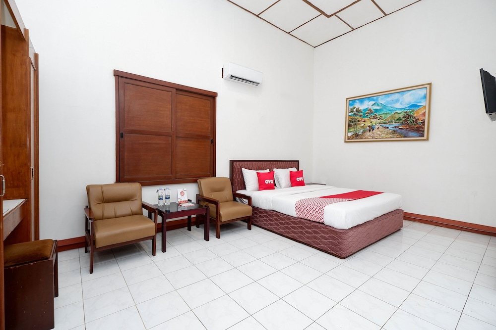 Super OYO Capital O 1644 Hotel Griya Kencana 37/59