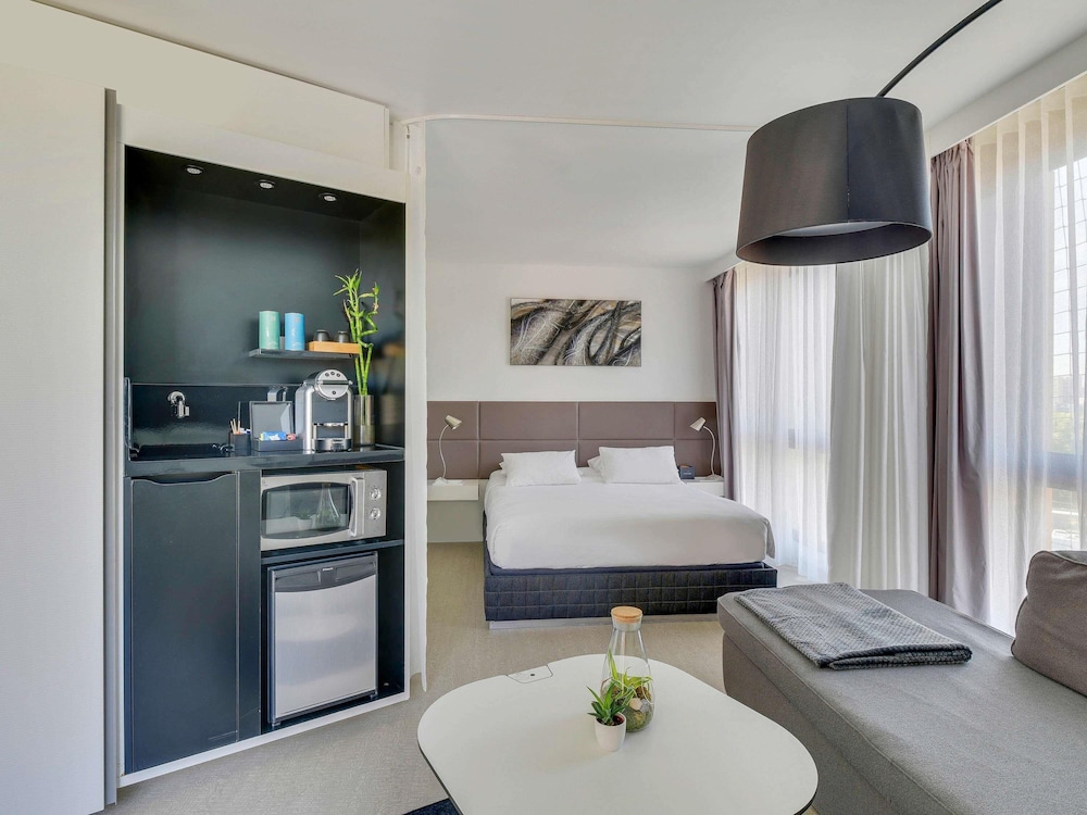 Novotel Suites Paris Issy Les Moulineaux 32/80