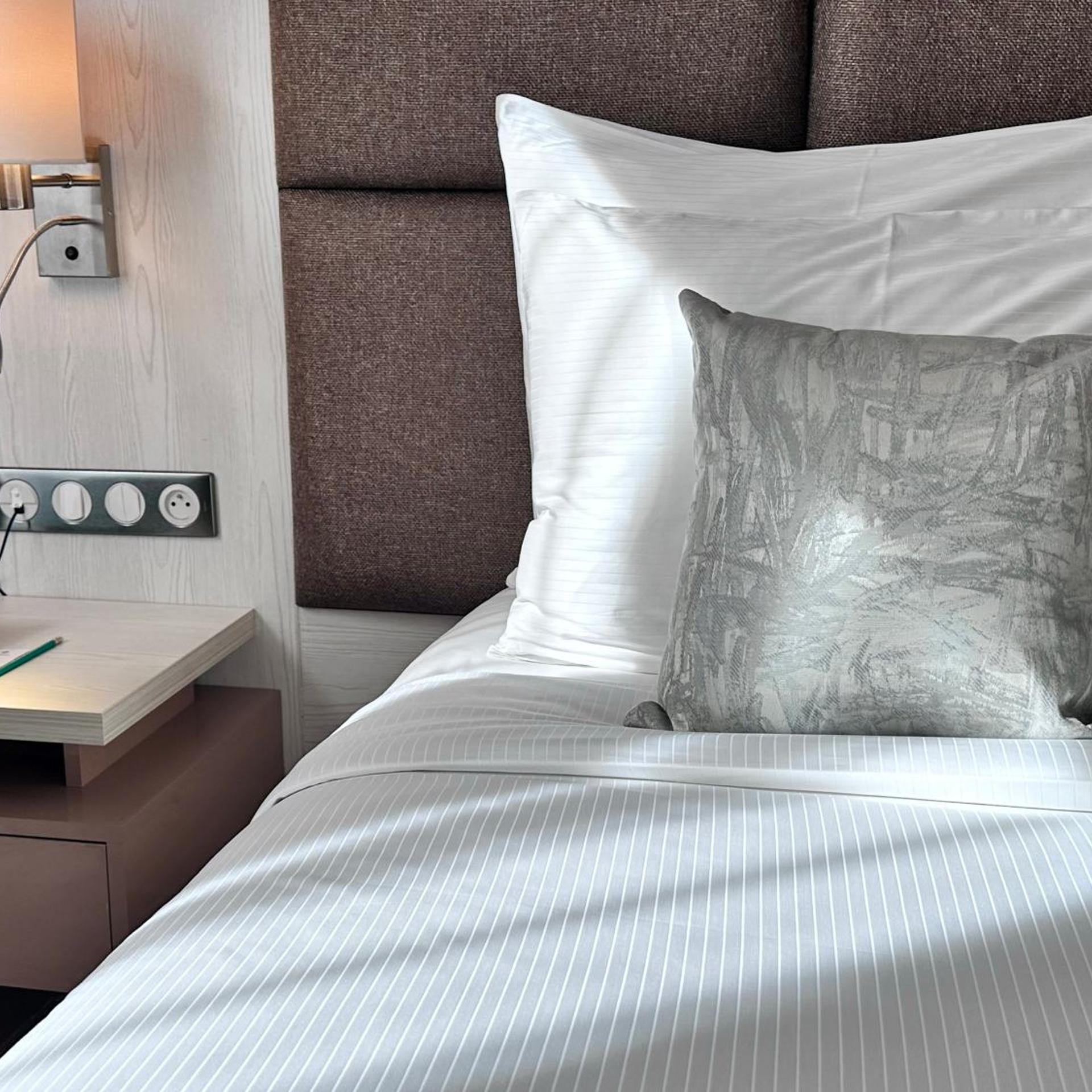 2H Hotel 25/61