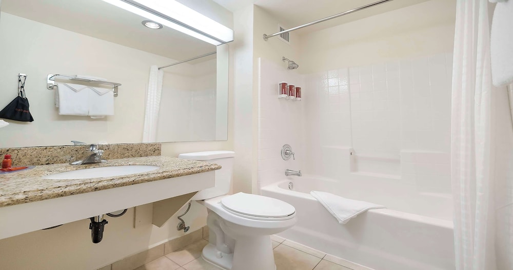 غرفة قياسية بسرير كينج، Surestay Plus Hotel By Best Western Rocklin 6/6