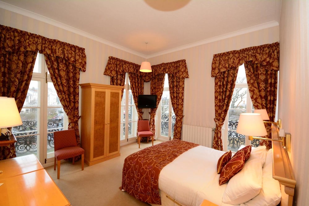 The Crescent Hotel 35/61