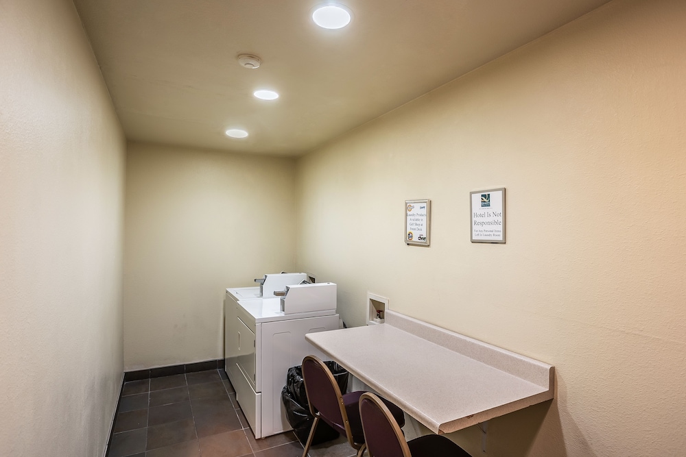 Quality Inn & Suites Hannibal West 15/40