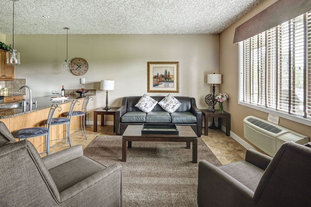 Bighorn Meadows Resort 40/68