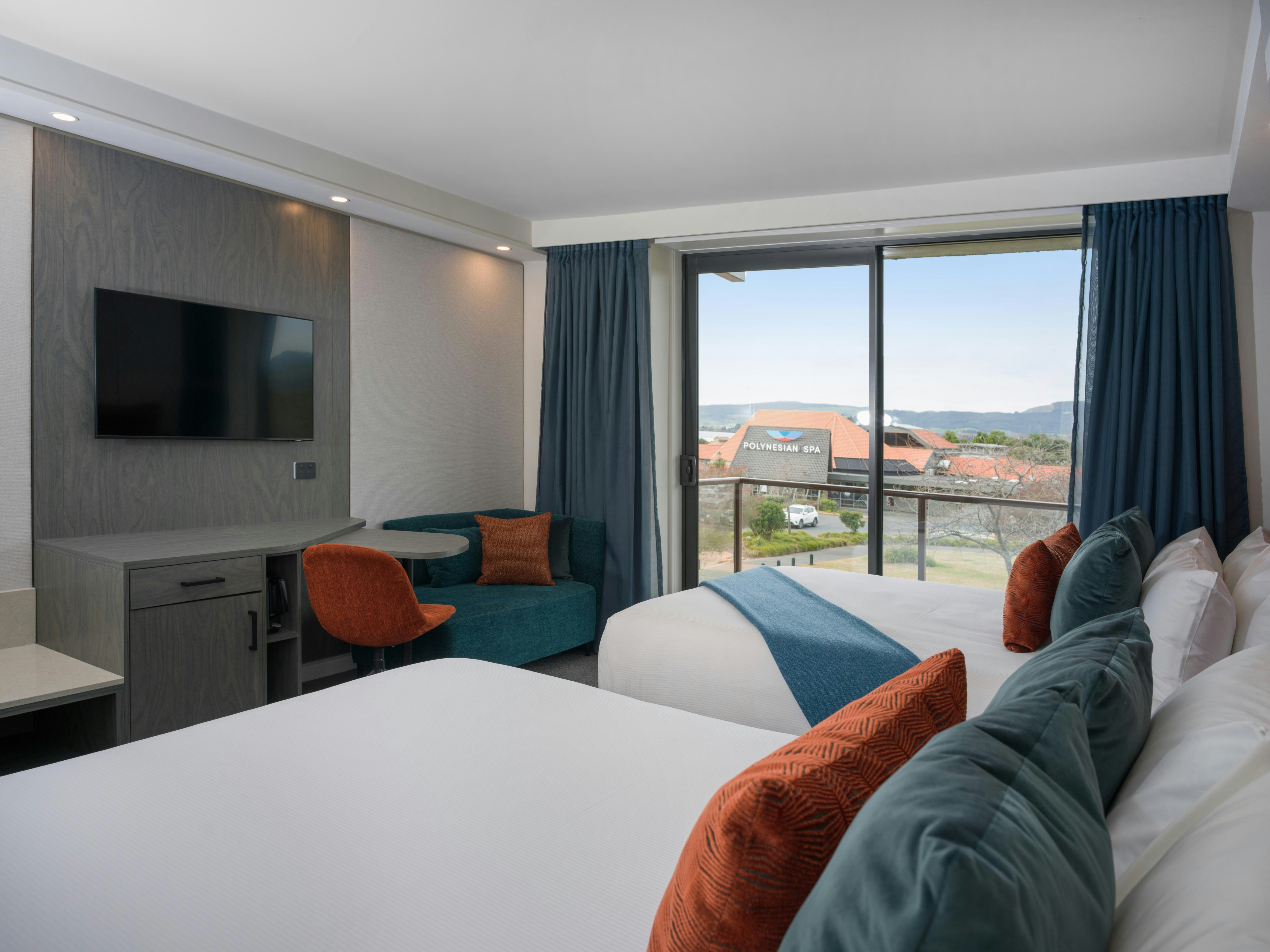 غرفة سوبيريور بسريرين كوين بإطلالة على البحيرة، Millennium Hotel Rotorua 2/4