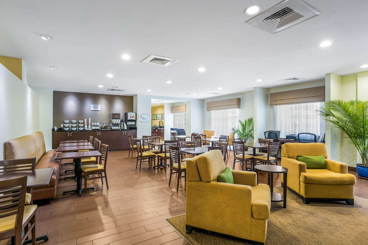 Sleep Inn and Suites Hannibal West 15/19