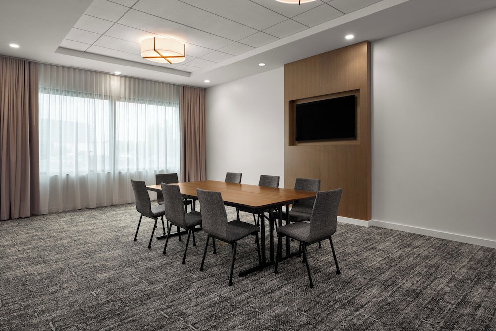 Staybridge Suites Orlando Universal Blvd By Ihg 38/50