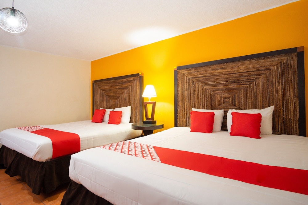 OYO Hotel Hacienda Don Luis Rosarito 11/24