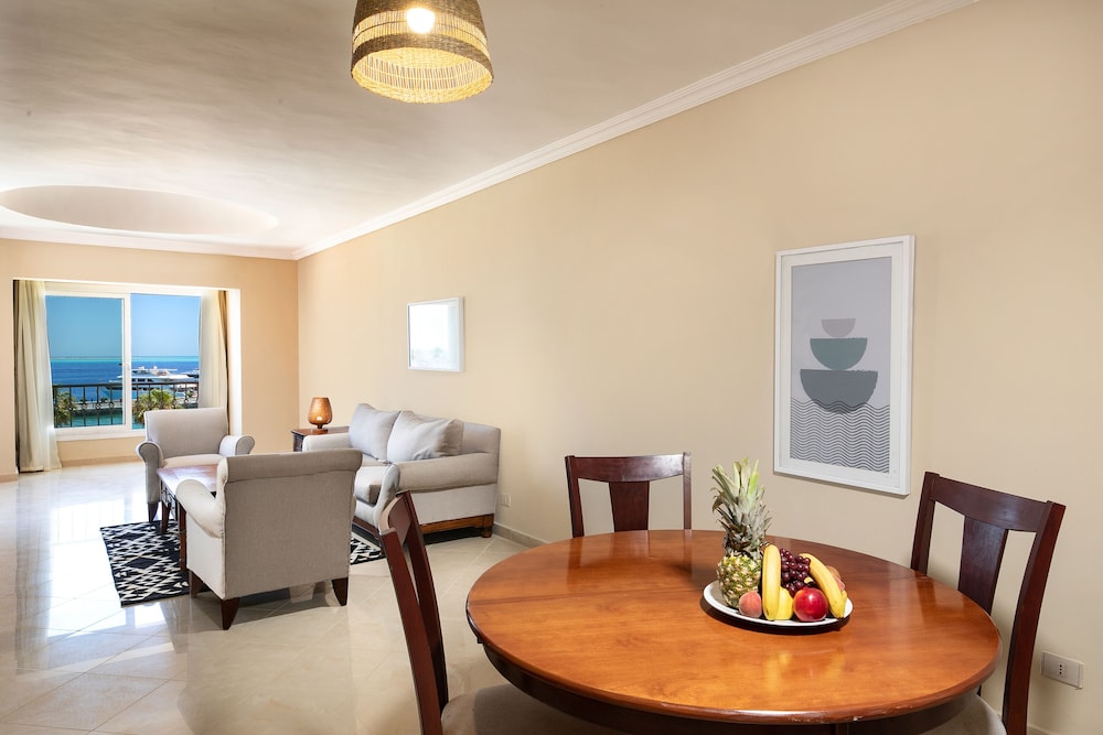 AJIRA Bay Hotel Hurghada Marina Hotel 40/63