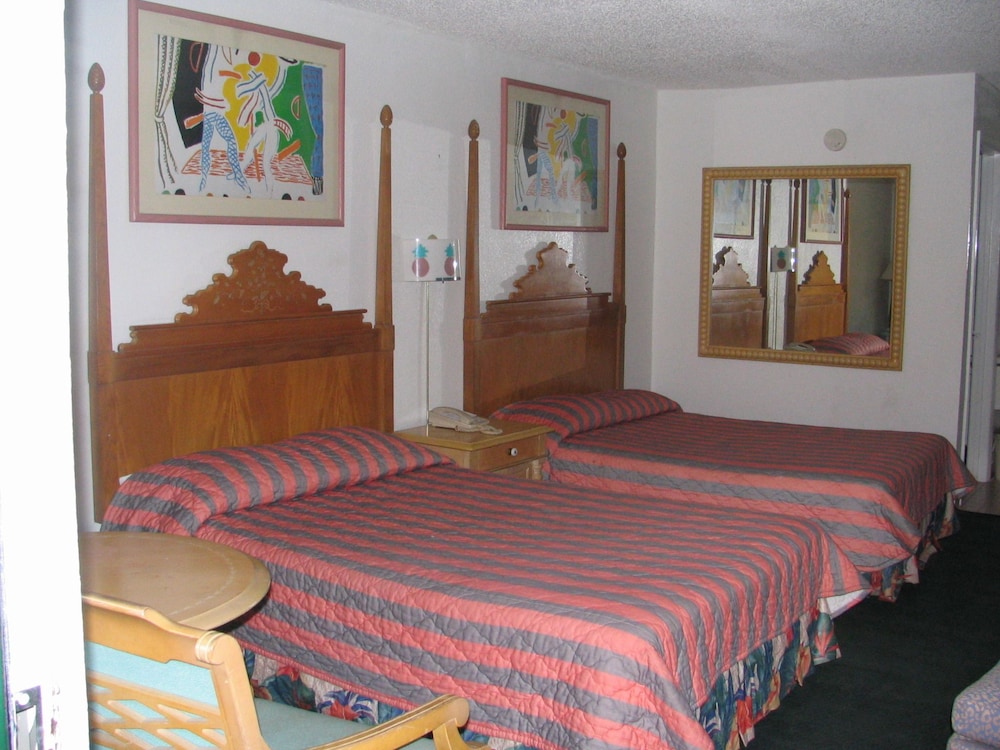 Ambassador Inn 17/32