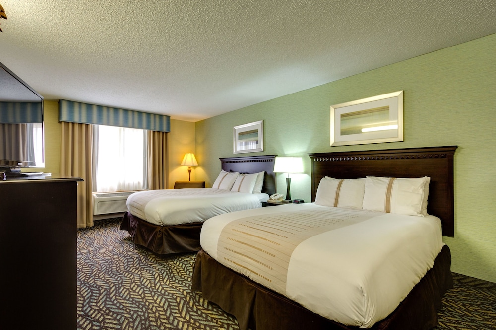 Fireside Inn & Suites 40/88