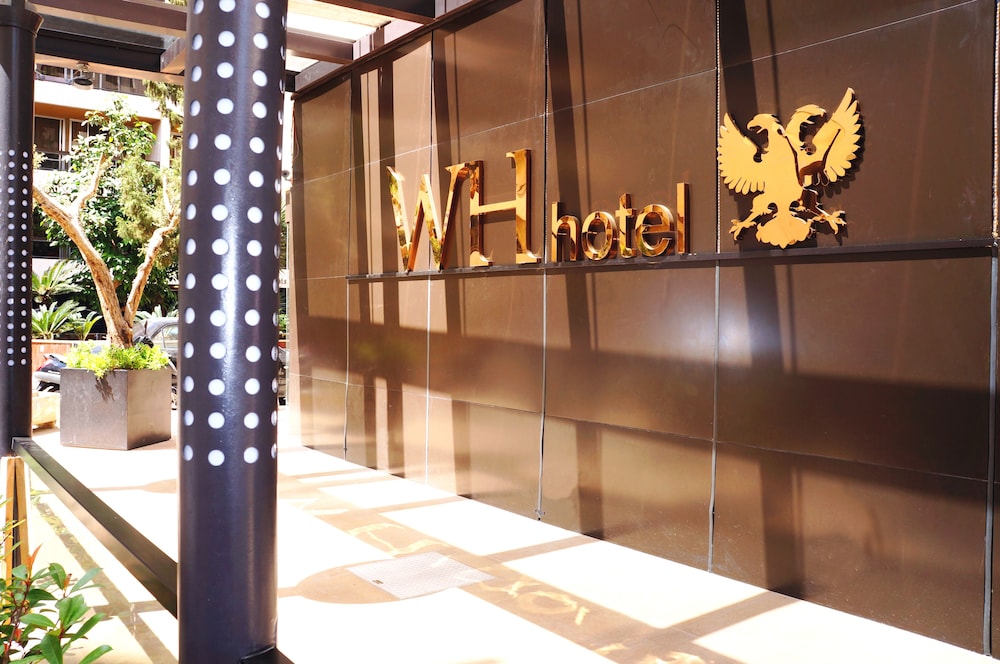 Wh Hotel 8/50