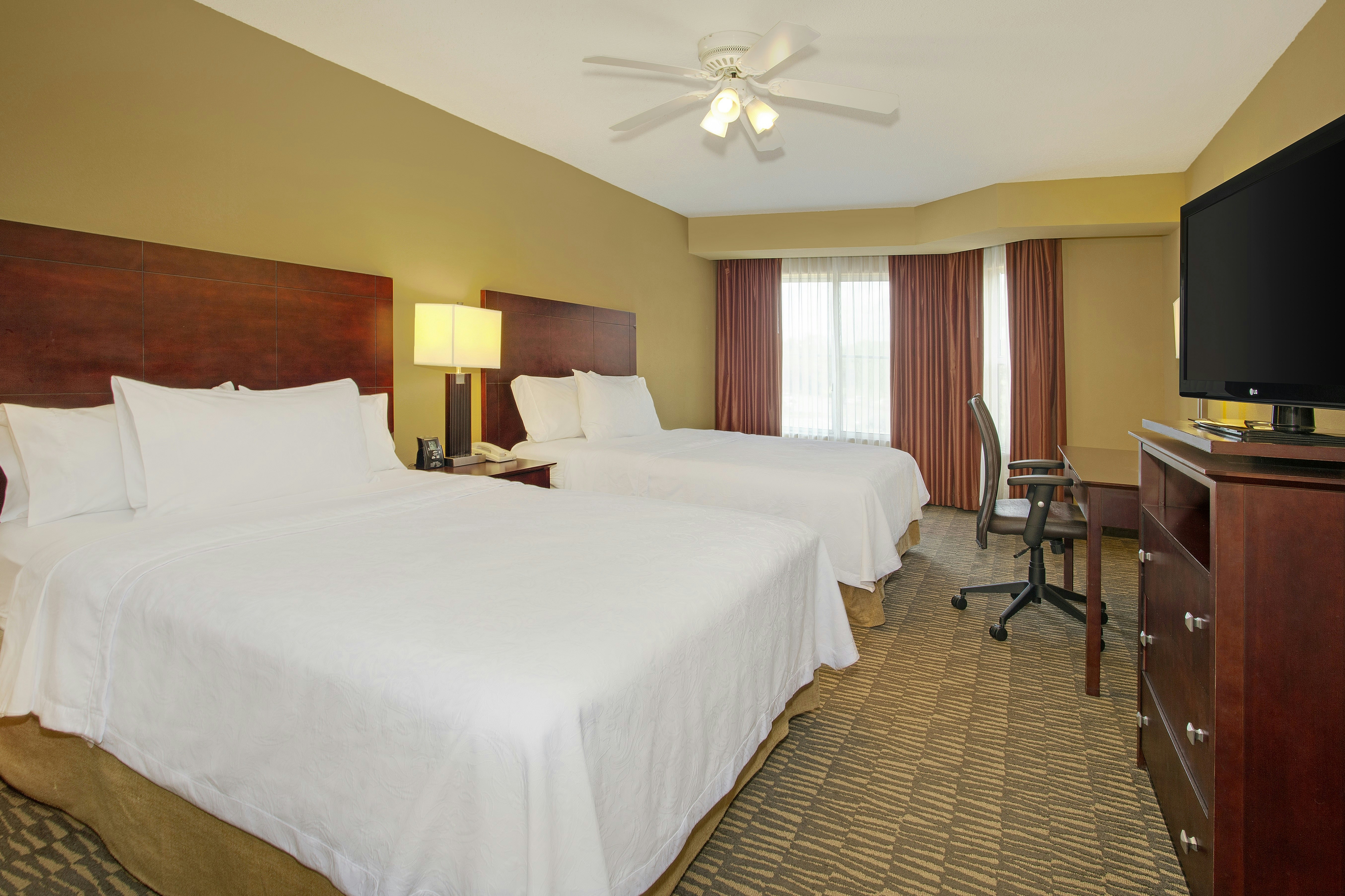 1 BEDROOM, SUITE, 2 QUEEN BEDS