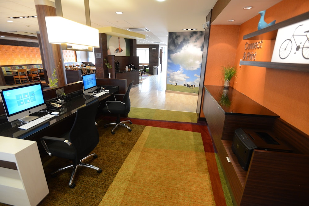 Fairfield Inn And Suites Bowling Green 44/46