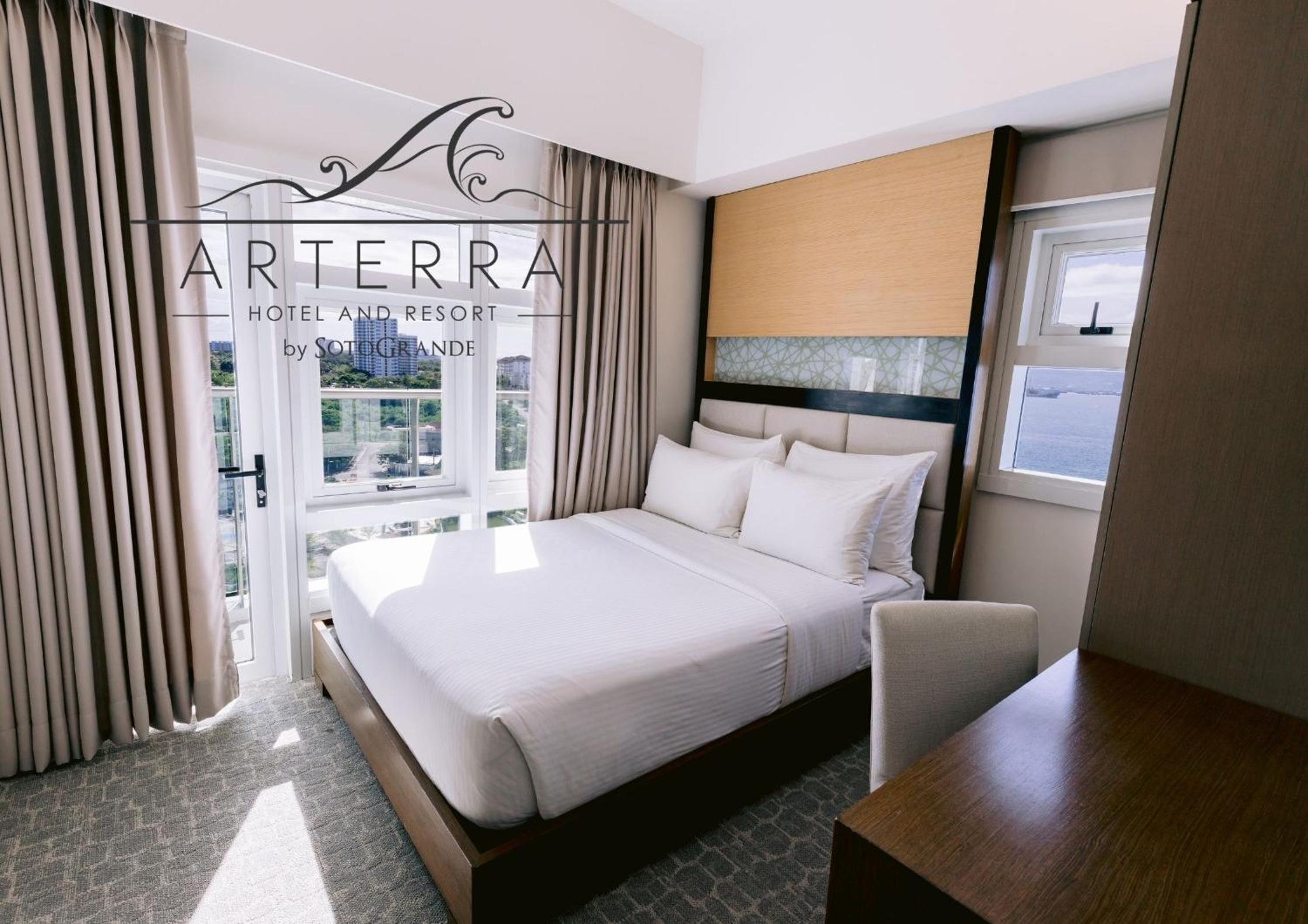 2 Bedrooms, Suite, Double and Twin Beds, Sea View