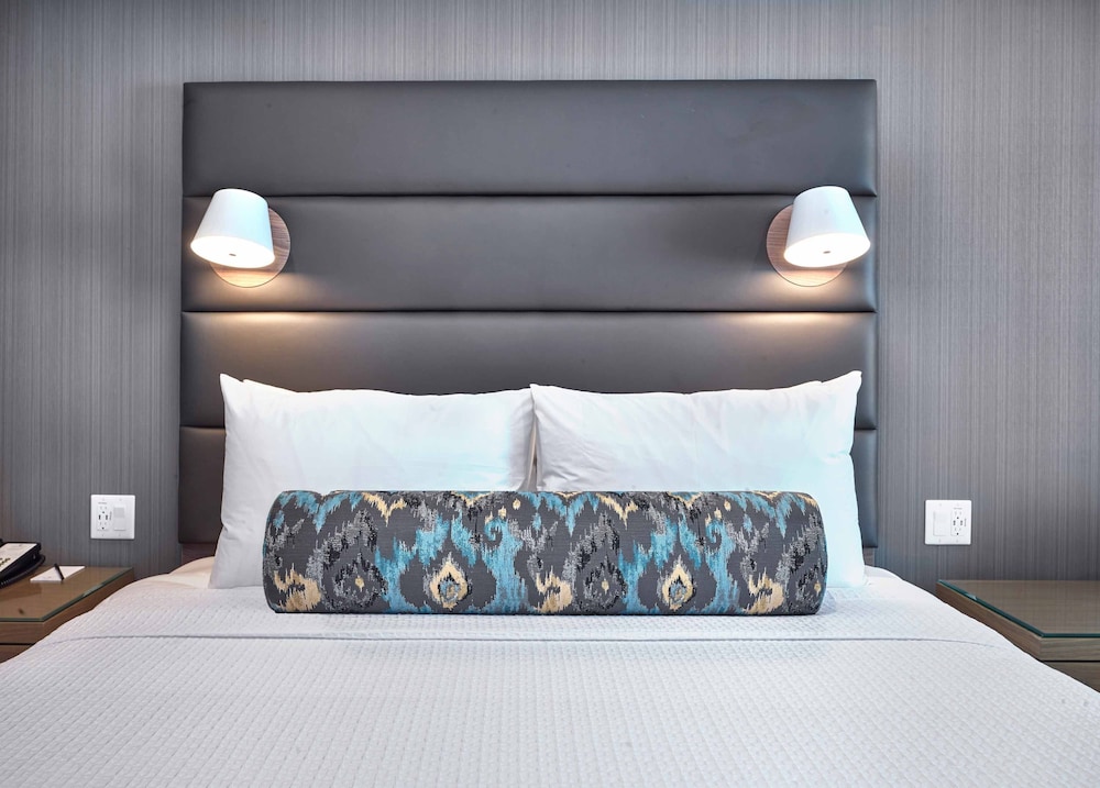 Sandman Signature Plano - Frisco Hotel 25/53
