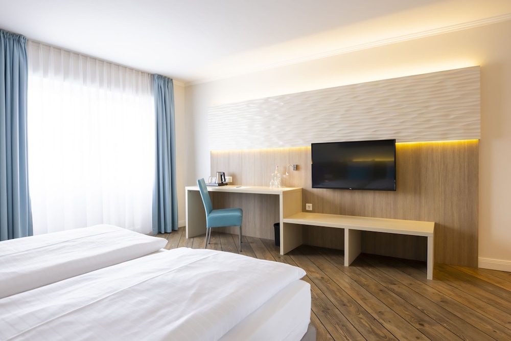 Hotel Vier Jahreszeiten Lubeck 17/50