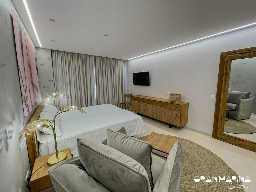 Gran Marina Suites 9/67