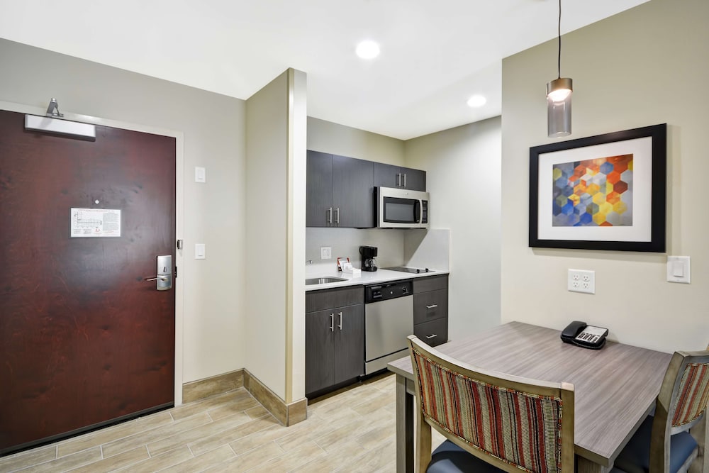 Homewood Suites by Hilton Orlando Theme Parks 8/55