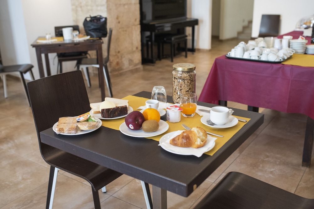 Albergo Del Cacciatore 35/49