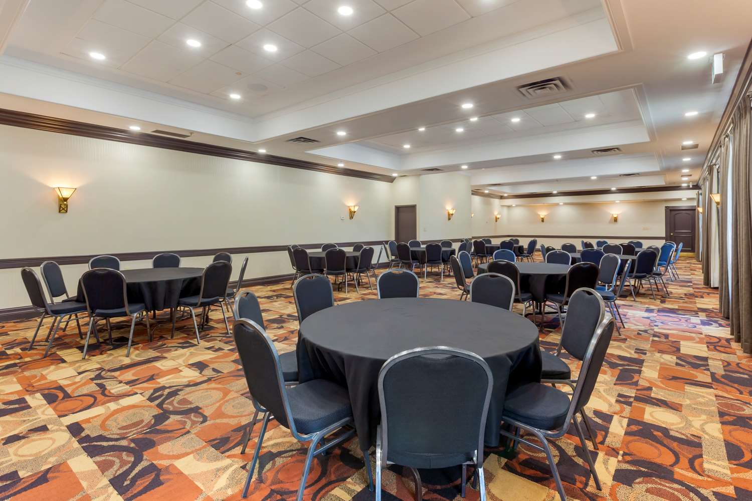 Best Western Plus Toronto Airport Hotel 35/38