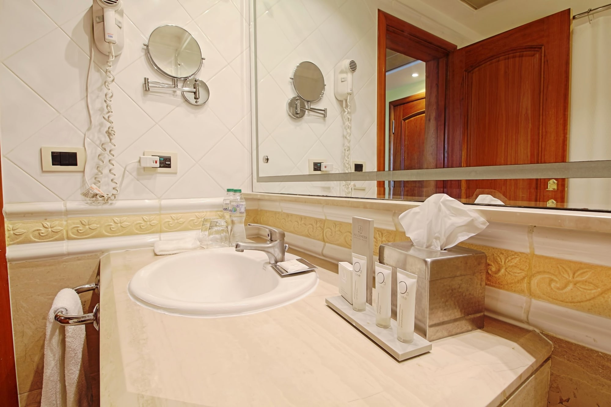 Room, Single, King Bed, Ocean Front، Catalonia Santo Domingo 8/10