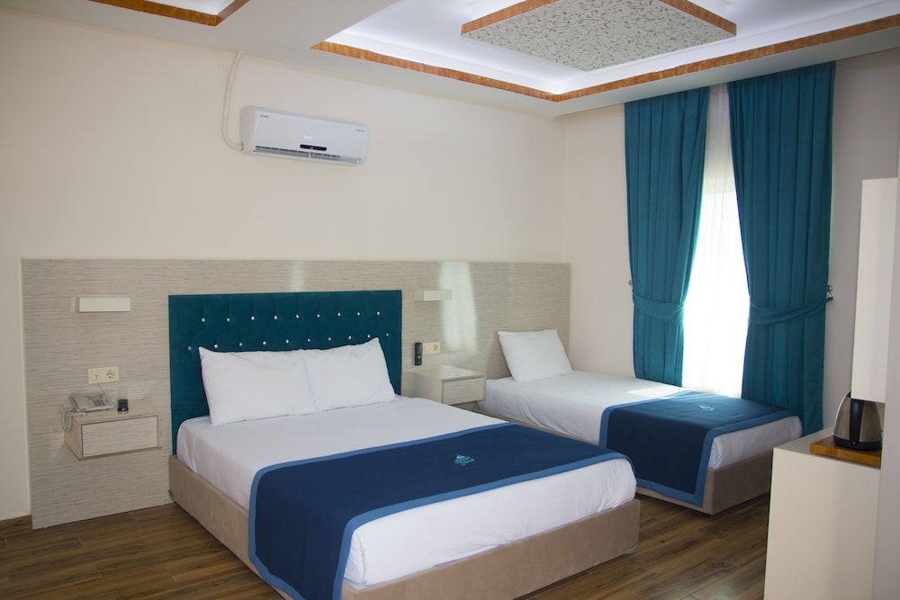 Avesis Hotel 8/32
