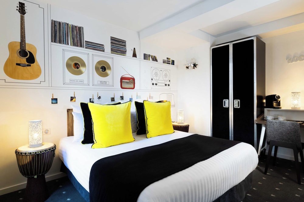 SUPERIOR, DOUBLE BED