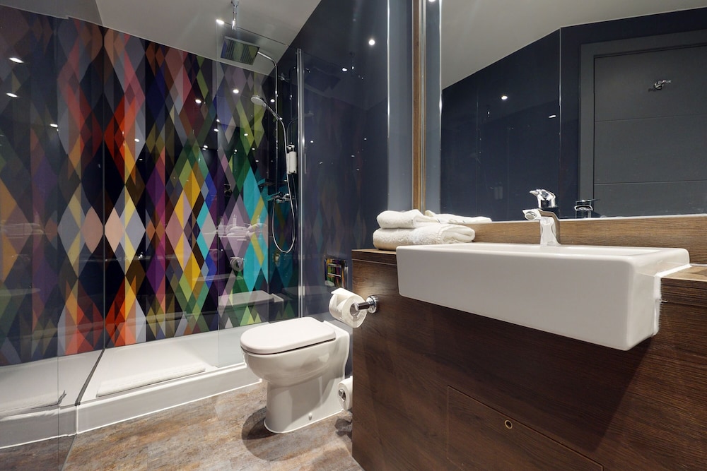 Village Hotel Bracknell 36/36