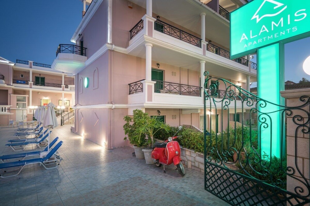 Alamis Apartments 37/50