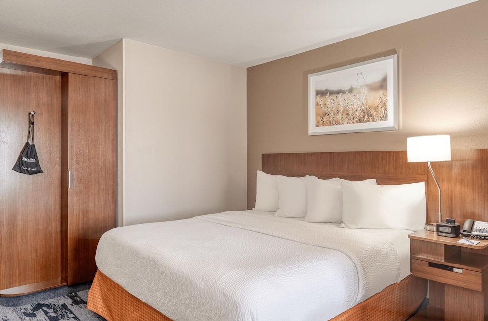 Fairfield Inn &amp; Suites Jeffersonville I-71 20/58
