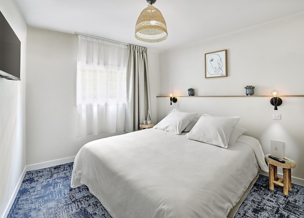 SUITE, TERRACE