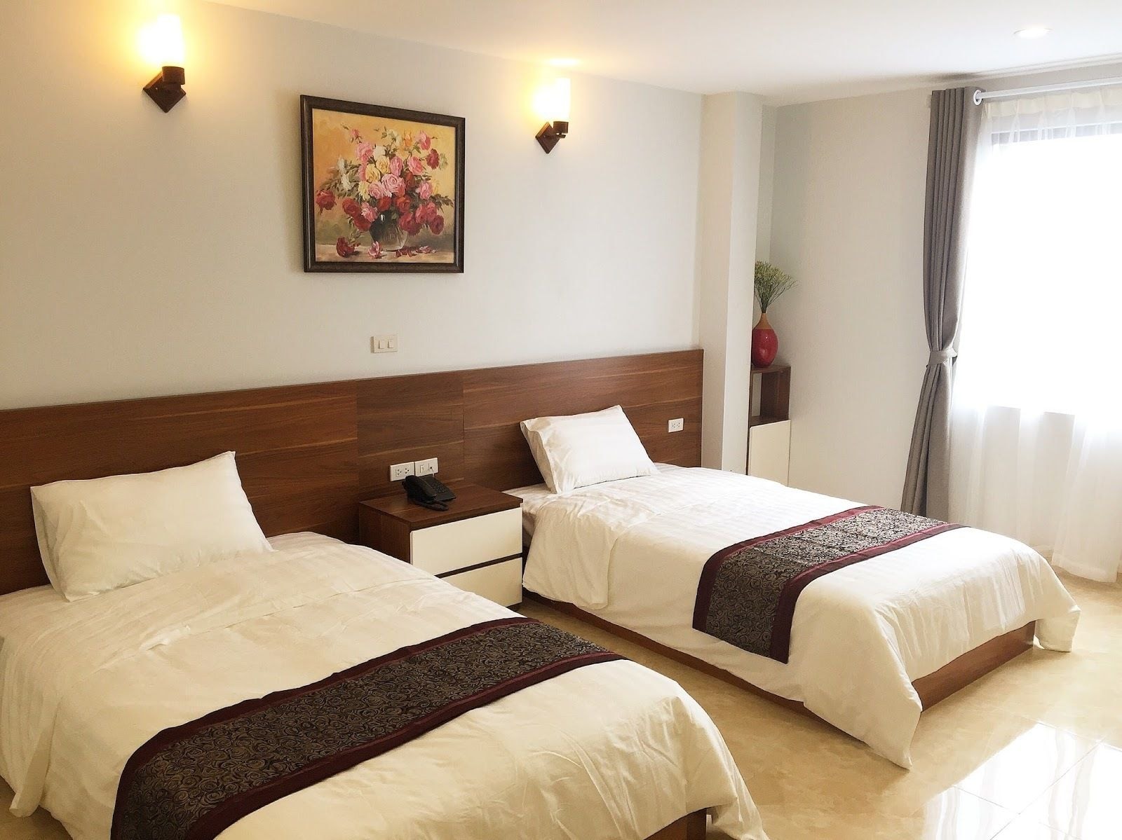 SUPERIOR, TWIN BEDS