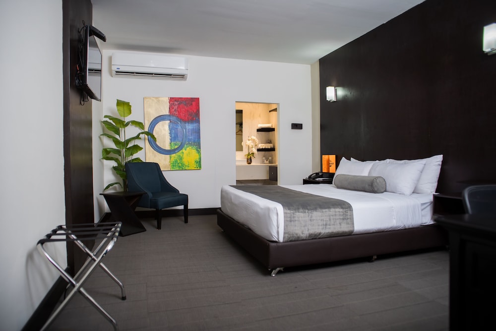 Comfort, King Bed