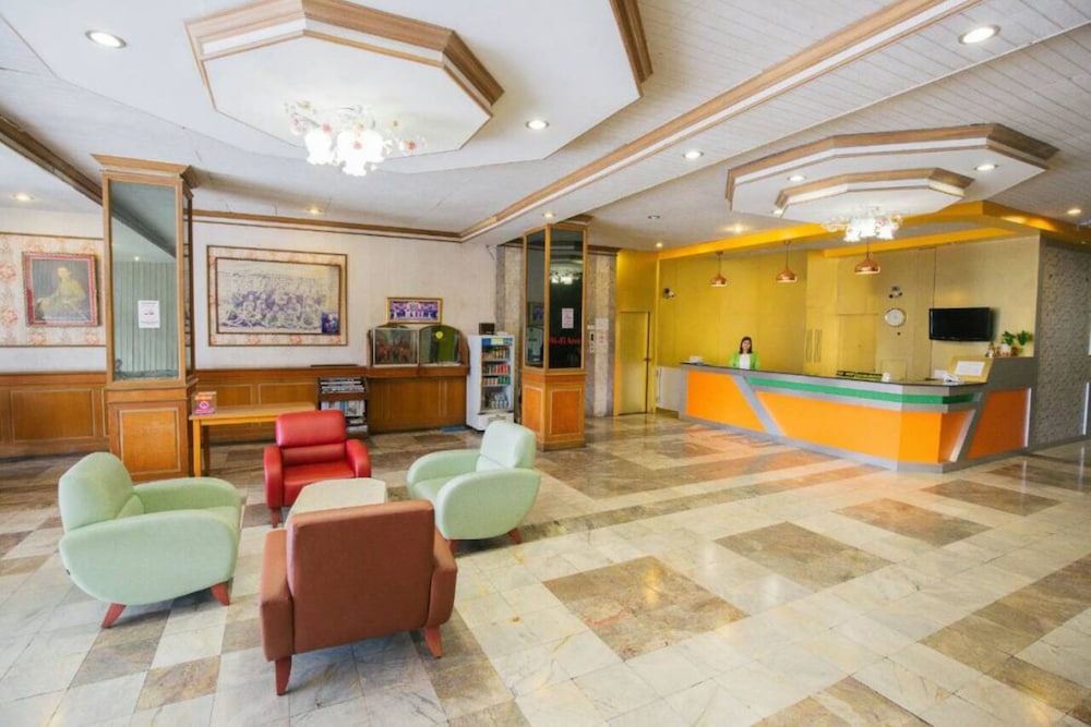 Lake Inn Hotel 2/55