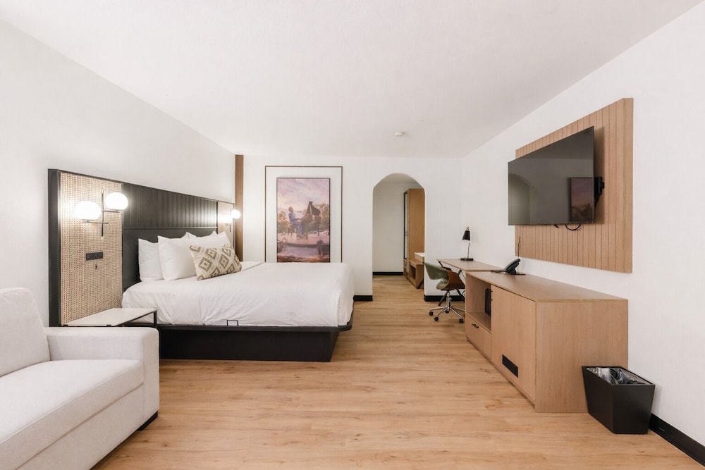 Merry Acres Inn 18/50
