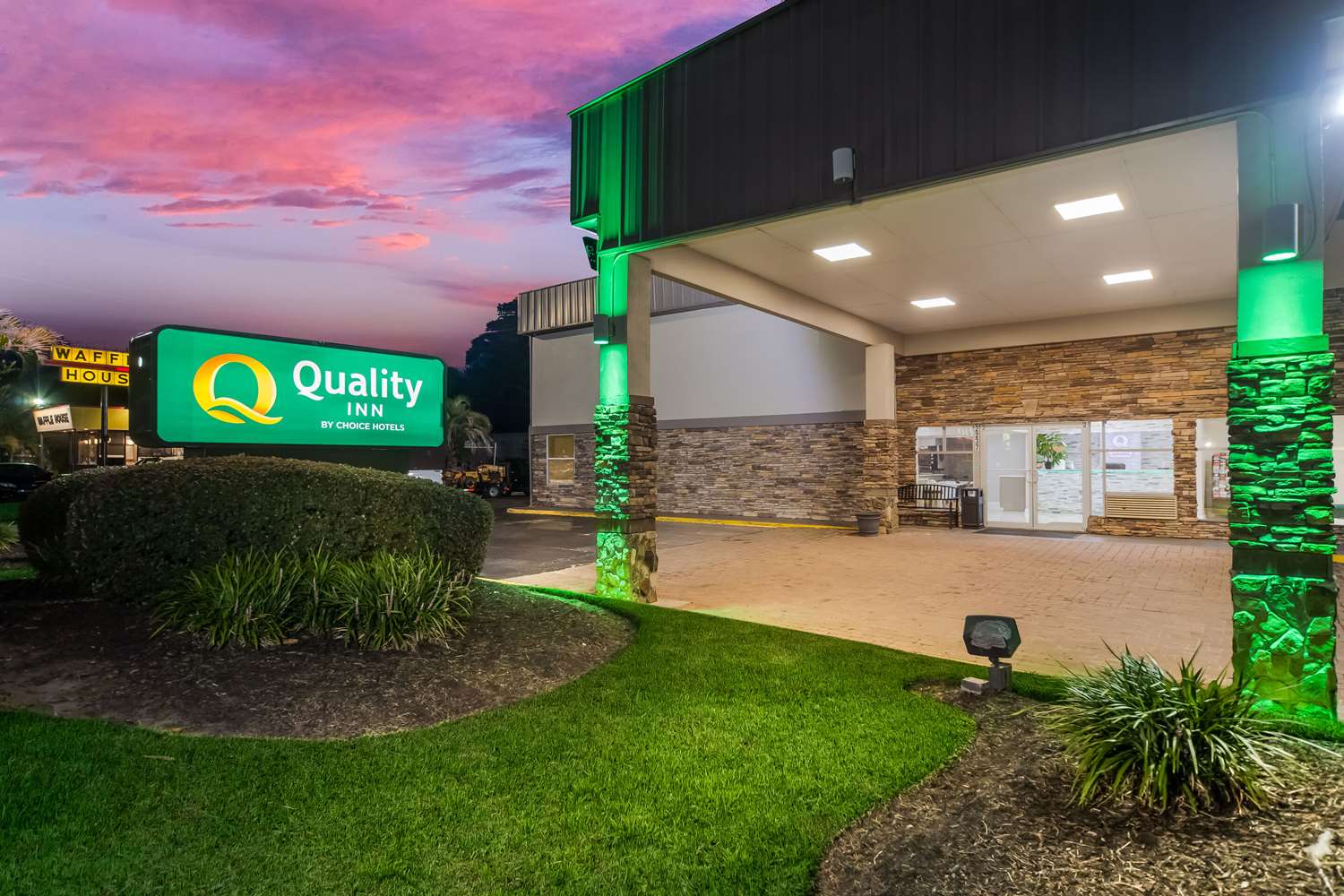 Quality Inn Charleston - West Ashley 5/6