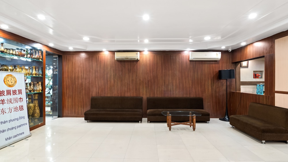 NIRANJANA HOTEL 4/50
