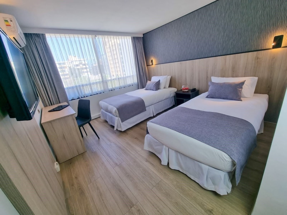 Panamericana Hotel Providencia 12/62
