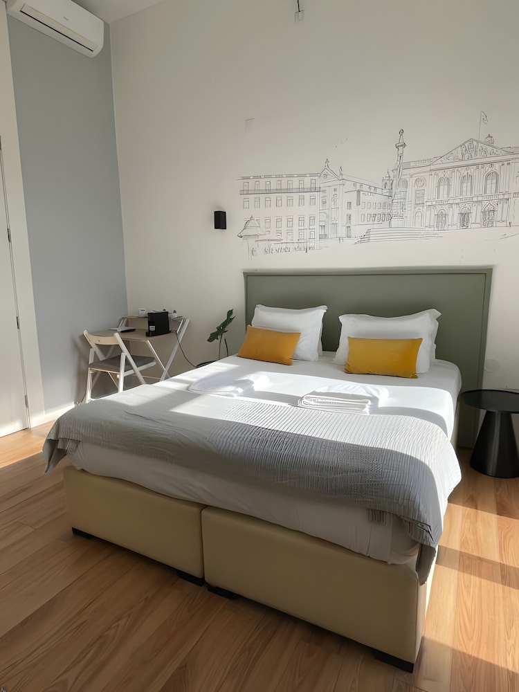 Lisbon Check-In Guesthouse 10/40
