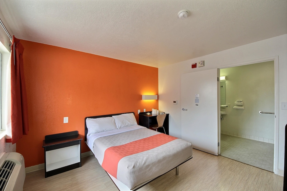 Motel6 San Marcos, TX 19/49