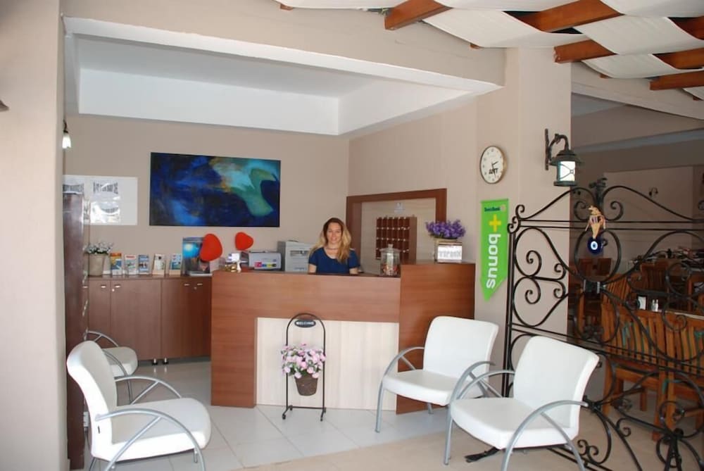 ANT APART HOTEL 30/50