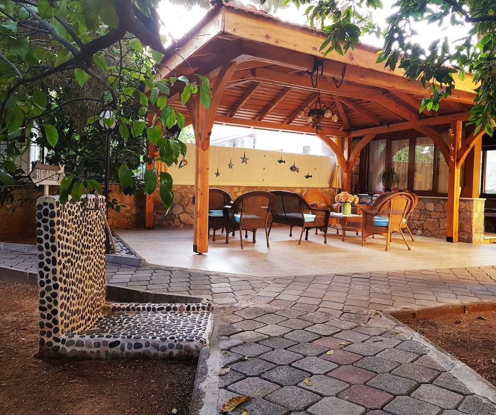 Ilkiz Beach Hotel 6/50