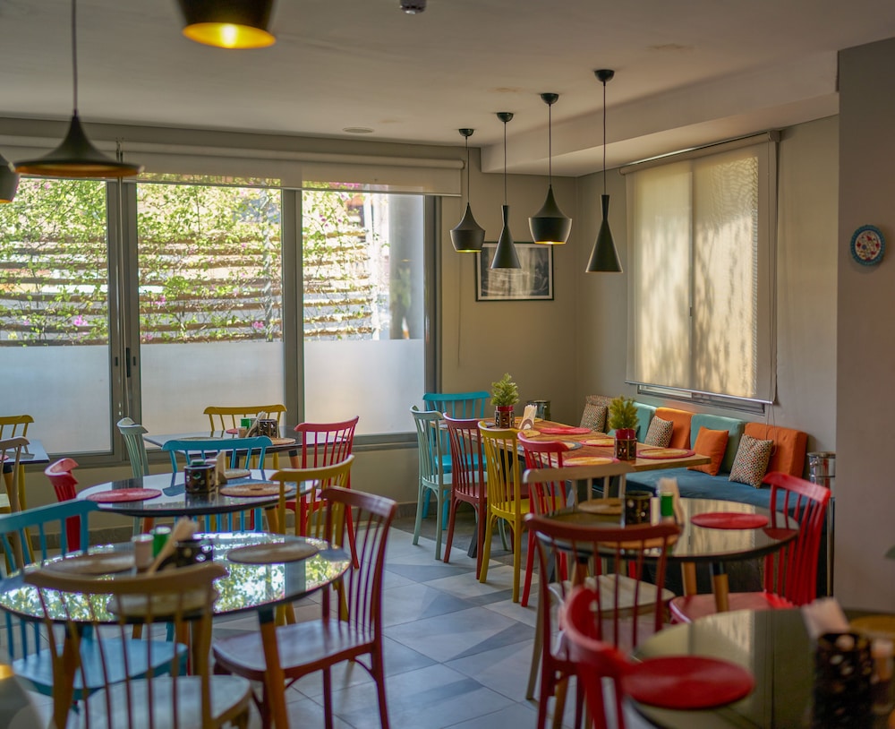 Urbano Hotel 44/50