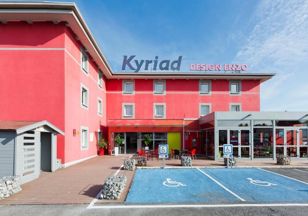Enzo Hotels Reims Tinqueux By Kyriad Direct 2/24