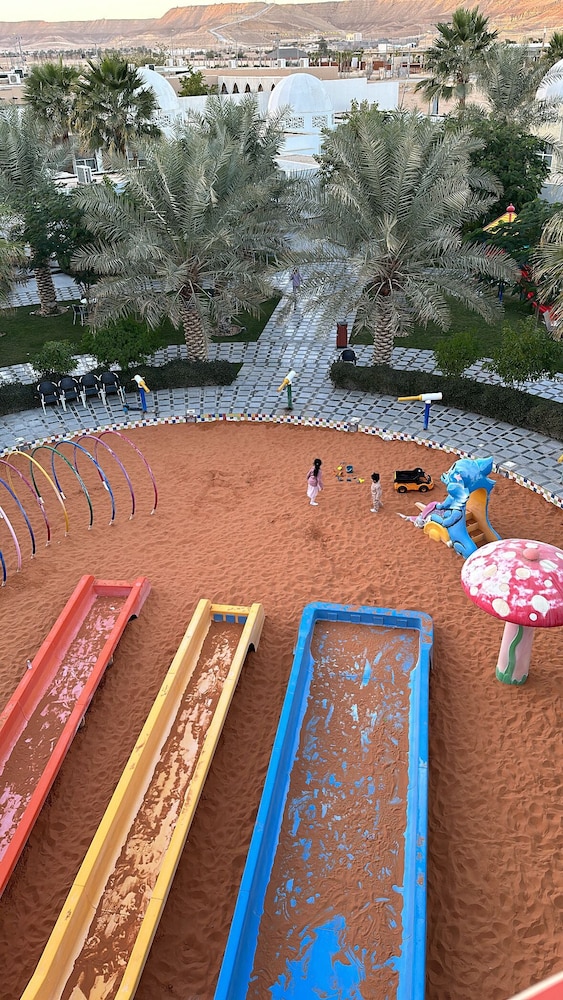 Talah Resort 4/50
