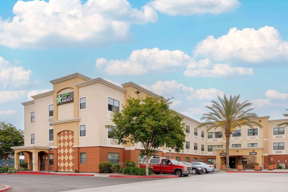 Extended Stay America Suites Orange County Huntington Beach 31/35